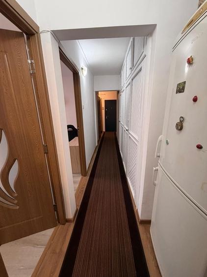 Apartament cu 3 camere decomandat în Lenin