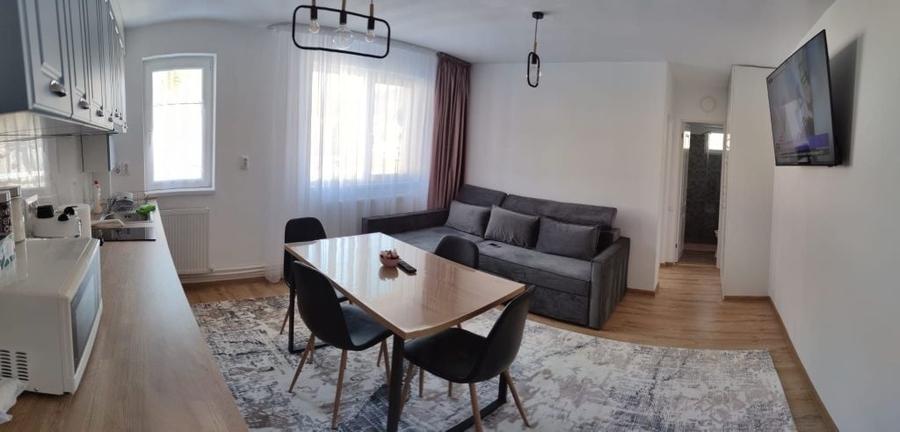 Apartament cu 2 camere semidecomandat în Central