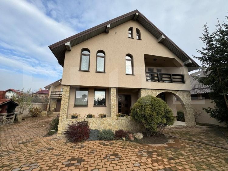 Casă individuală cu 4 camere cu Canalizare în Exterior Vest