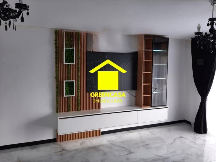 Apartament cu 3 camere semidecomandat, mobilat în Dâmbul Rotund