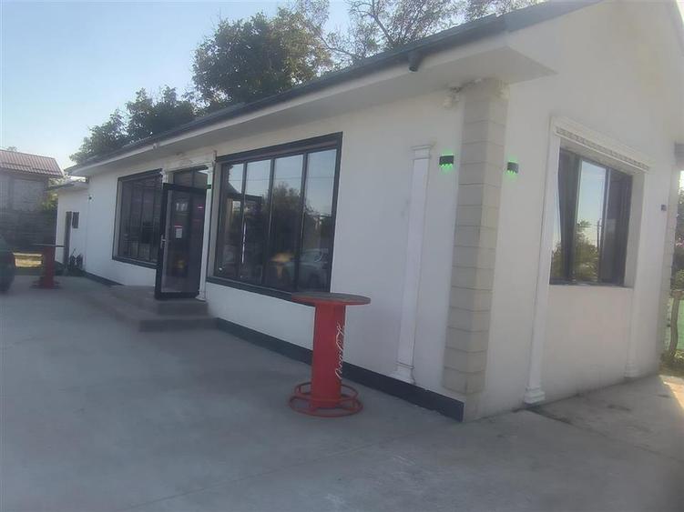 Spațiu comercial, de 105 mp, în Clejani
