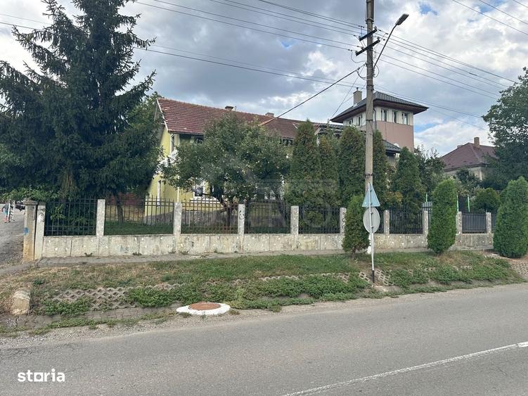 Casă cu 4 camere cu Teren 1000 Mp în Râciu