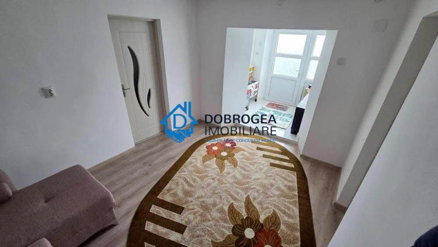 Casă cu 3 camere cu Teren 2000 Mp în Păcii