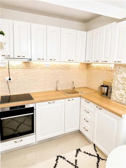 Apartament cu 3 camere decomandat, mobilat în Aeroport