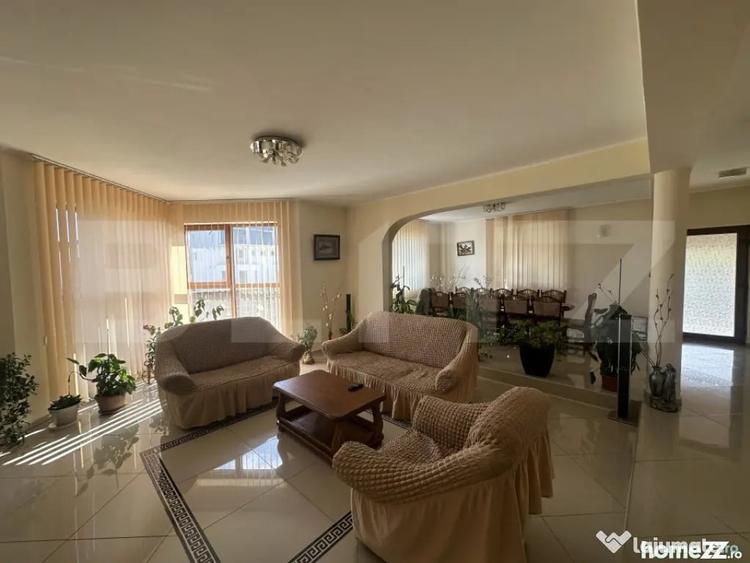 Casă cu 4 camere cu Teren 853 Mp în Păulești