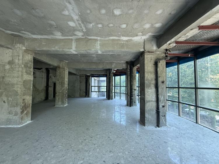 Spatiu Comercial  | Bd.Unirii | 845 mp | Vizibilitate Premium - 3