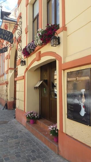 Spațiu comercial, de 250 mp, în Centrul Istoric