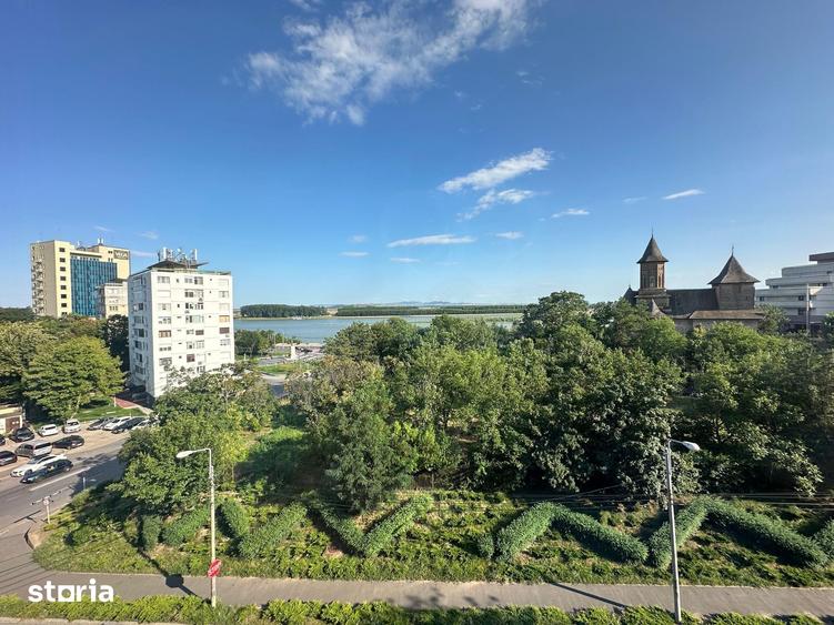 Apartament cu 2 camere decomandat în Mazepa 1