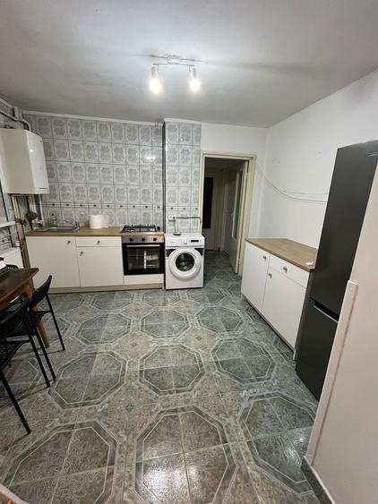 Apartament cu 4 camere în Central