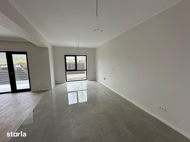 Casă cu 4 camere cu Teren 270 Mp în Mogoșoaia