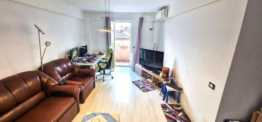 Apartament cu 2 camere decomandat în Primo