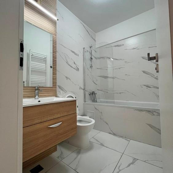Apartament cu 2 camere decomandat, mobilat în Parcul Carol