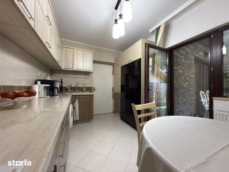 Casă cu 3 camere cu Teren 270 Mp în Lumina