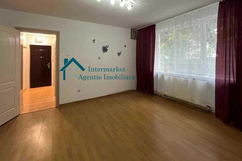 Apartament cu 2 camere semidecomandat în Ultracentral