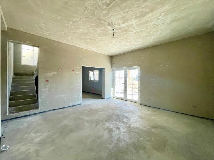 Duplex cu 5 camere cu Canalizare în Moșnița Nouă