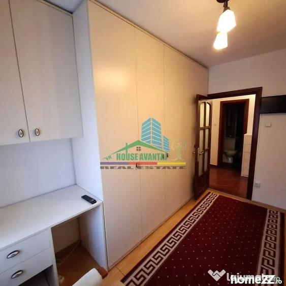 Apartament cu 4 camere decomandat în Ultracentral