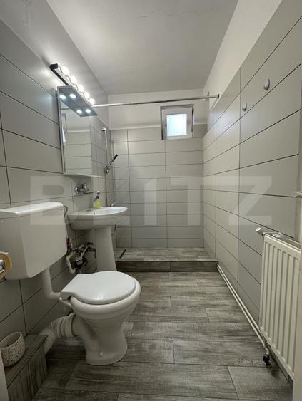 Apartament cu 3 camere decomandat în Tudor