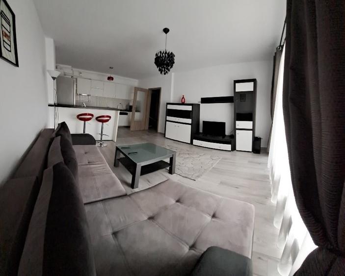 Apartament cu 2 camere decomandat, mobilat în Mărăști