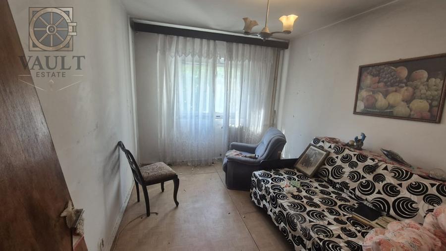 3 Camere 2 bai - Decomandat - De renovat - Maior Bacila - Colentina - 5