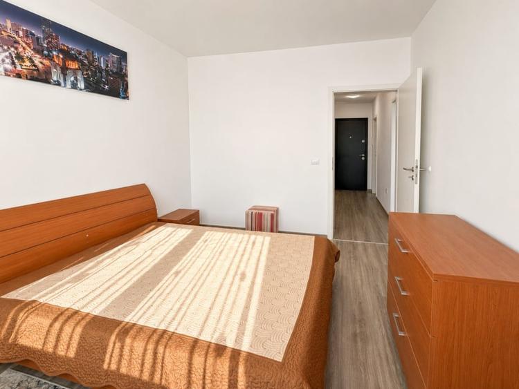 Apartament cu 2 camere decomandat, mobilat în Tractorul