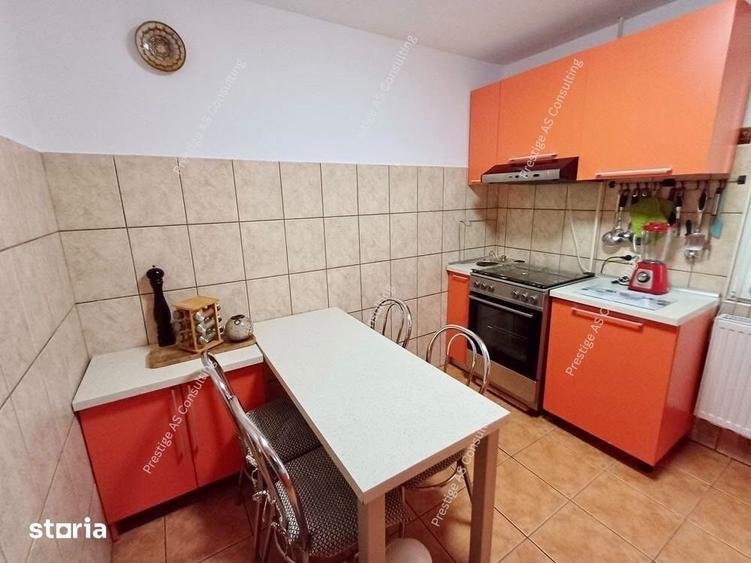 Apartament cu 3 camere în Tipografilor