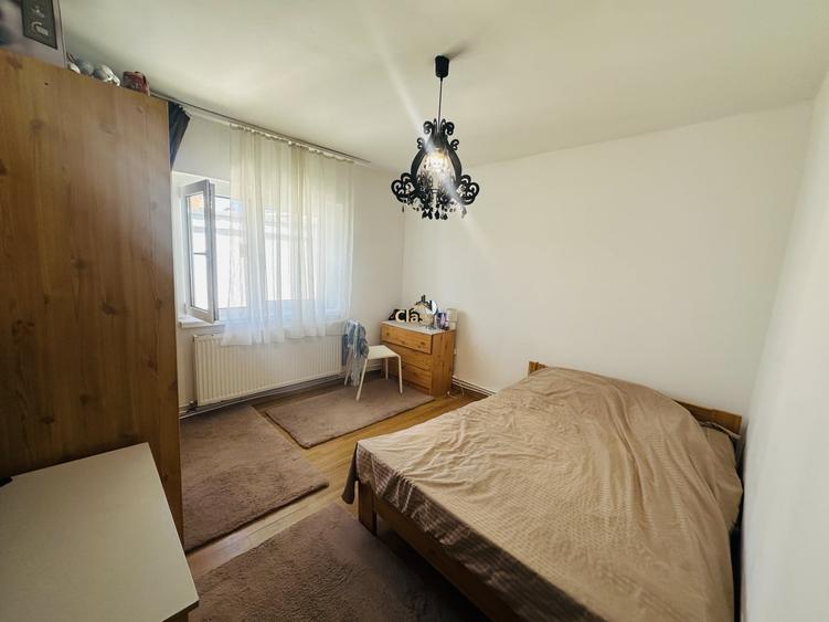Apartament cu 2 camere decomandat, mobilat în Plopilor