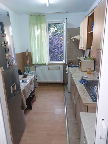 Apartament cu 3 camere semidecomandat în Exercițiu