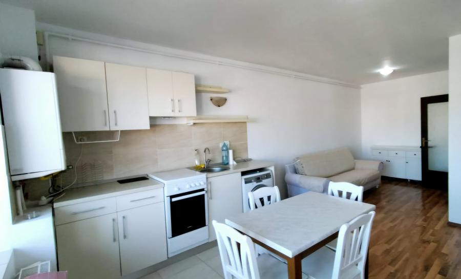 Apartament cu 2 camere semidecomandat, mobilat în Baciu