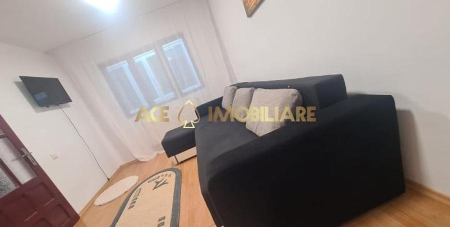 Casă individuală cu 3 camere decomandat cu Canalizare în Străulești