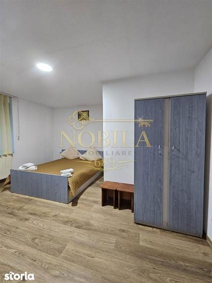Spațiu comercial, de 700 mp, în Central