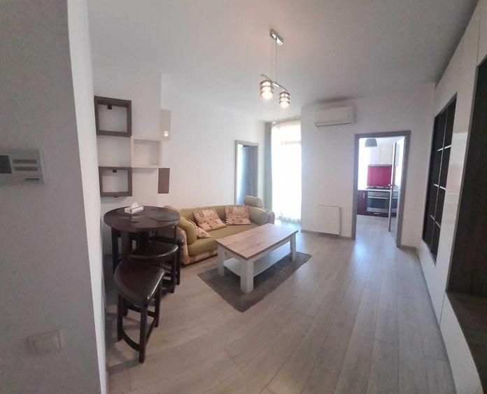 Apartament cu 2 camere decomandat în Lotus