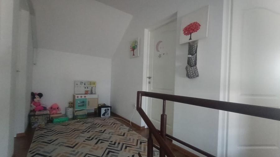 Casă individuală cu 4 camere cu Teren 400 Mp în Brestei
