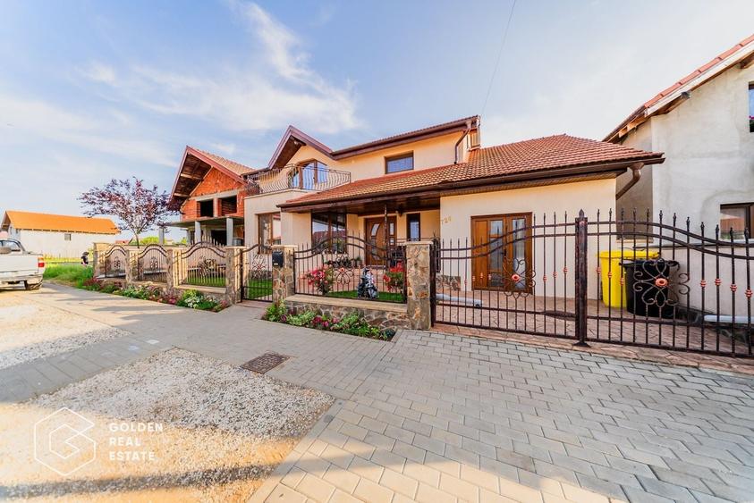 Casă individuală cu 5 camere cu Teren 500 Mp în Șagu