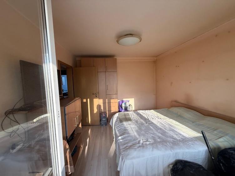 Apartament cu 3 camere decomandat, mobilat în Drumul Taberei