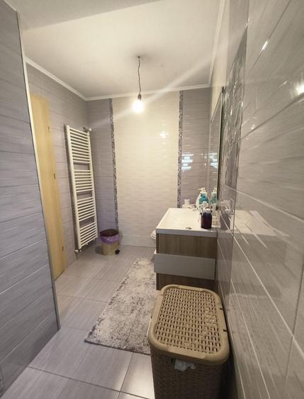 Casă individuală cu 3 camere cu Canalizare în Coiciu