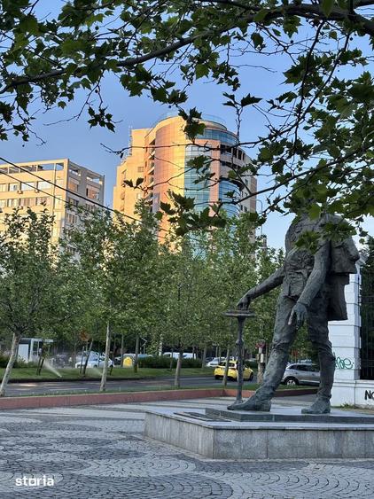 Apartament cu 4 camere în Titan