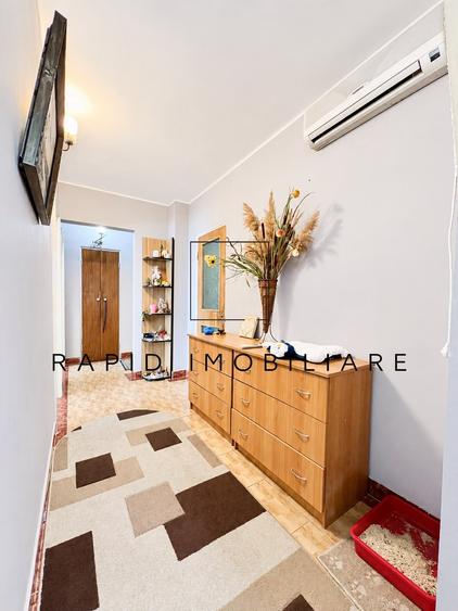 Apartament cu 3 camere decomandat în Micro 39