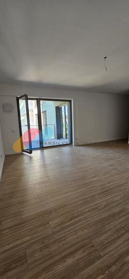 Apartament cu 2 camere semidecomandat în Mărăști