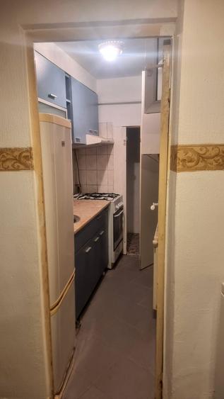 Garsonieră decomandată în Central