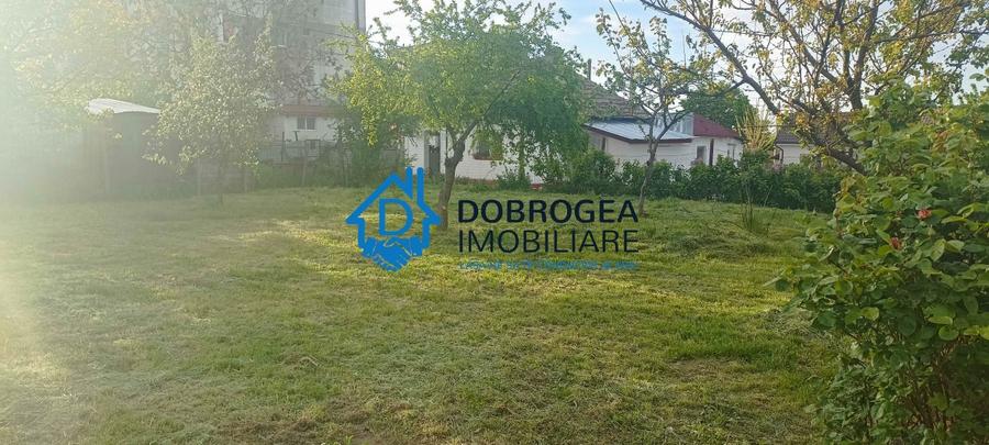 Casă individuală cu 4 camere cu Teren 990 Mp în Mahmudia
