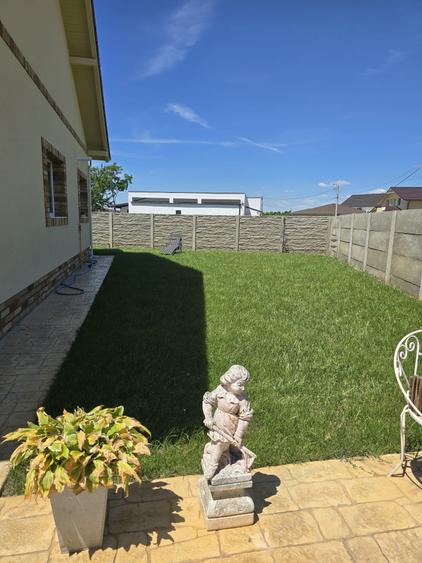 Duplex cu 3 camere cu Teren 300 Mp în Bucovăț (Remetea Mare)