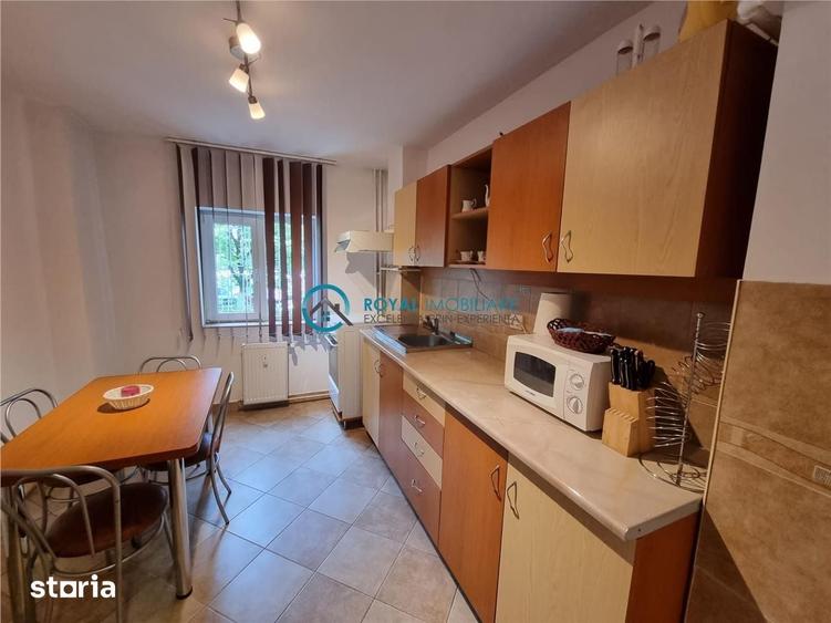 Royal Imobiliare - Vanzare Apartament zona Ultracentrala - 3
