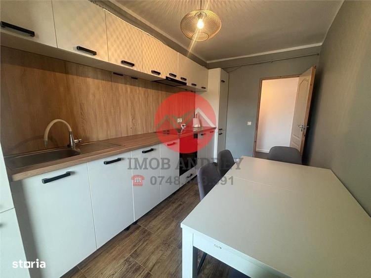 Apartament cu 3 camere decomandat în Ultracentral