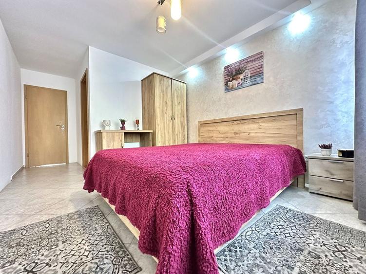 Casă individuală cu 5 camere cu Canalizare în Tohanu Nou