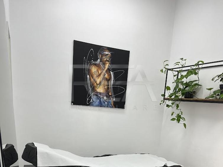 Apartament cu 4 camere semidecomandat, mobilat în Romană