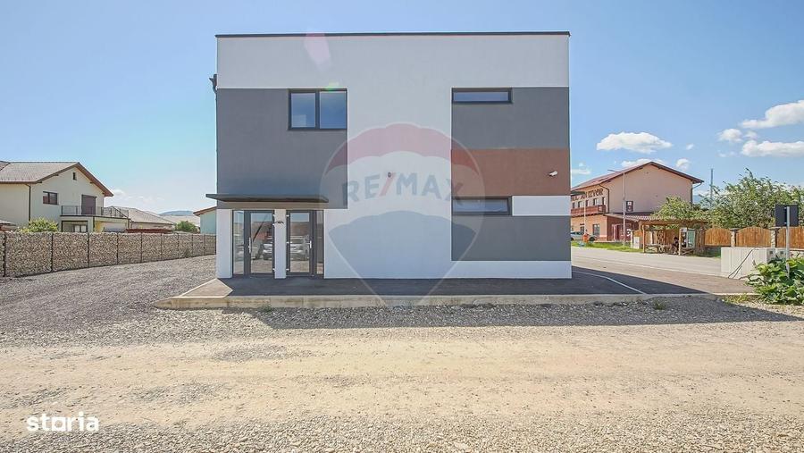 Spațiu comercial, de 320 mp, în Hărmanului
