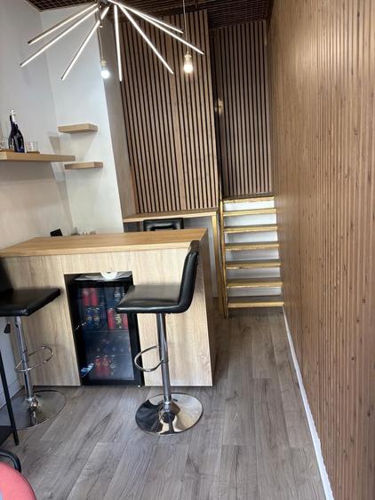 Spațiu comercial, de 16 mp, în Moșilor