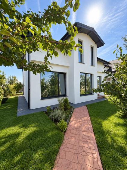 Casă individuală cu 4 camere cu Teren 400 Mp în Berceni