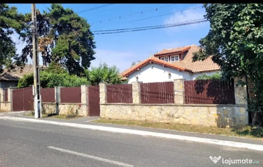 Casă cu 7 camere în Central