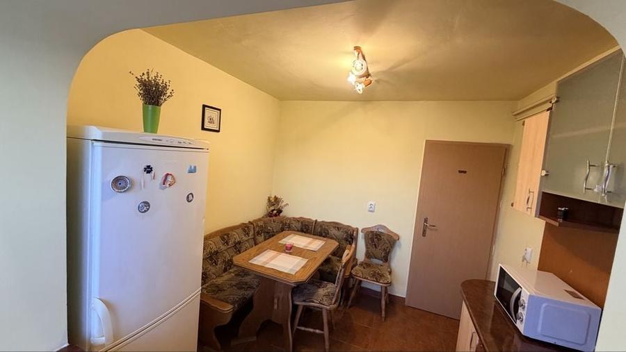 Apartament cu 2 camere decomandat în Terezian
